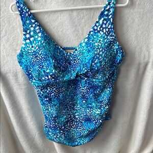 Ocean  Animal Blue Patterned one piece swimsuit in size 16 NWT
